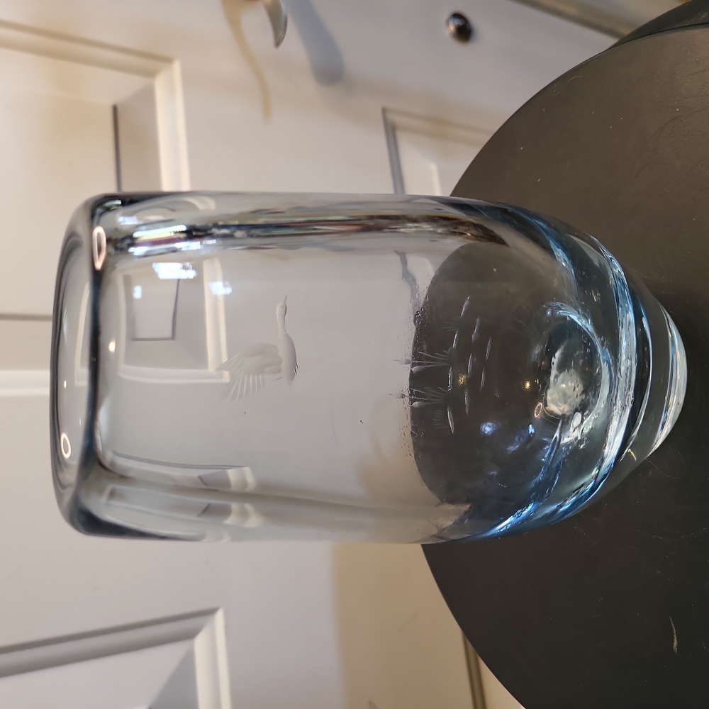 VINTAGE CRYSTAL ART GLASS VASE ETCHED GOOSE STROMBERGSHYTTAN ORREFORS STYLE - Picture 3 of 12